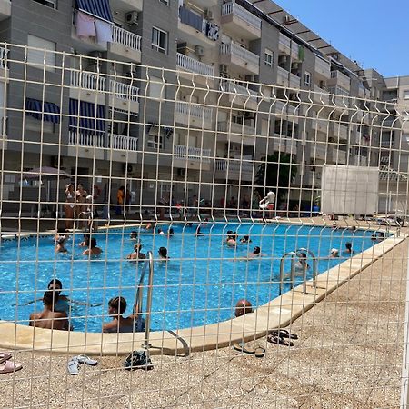 Luxury Beach Apartment Torrevieja Bagian luar foto