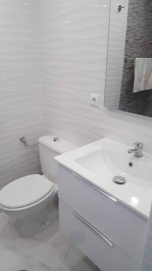 Luxury Beach Apartment Torrevieja Bagian luar foto