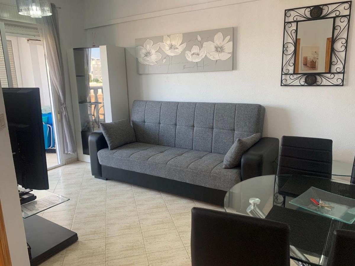 Luxury Beach Apartment Torrevieja Bagian luar foto
