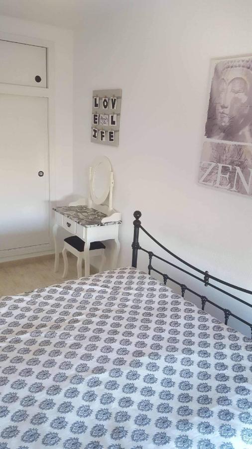 Luxury Beach Apartment Torrevieja Bagian luar foto