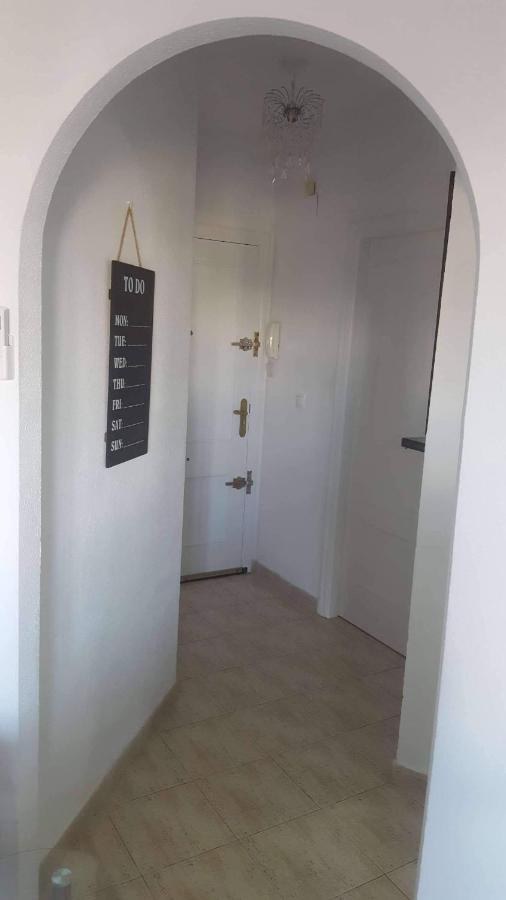 Luxury Beach Apartment Torrevieja Bagian luar foto